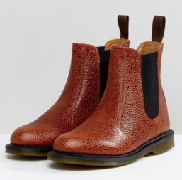 Dr. Martens 女士 Flora 切爾西短靴 2.9折清倉，40碼僅385元！6pm 優惠不容錯過